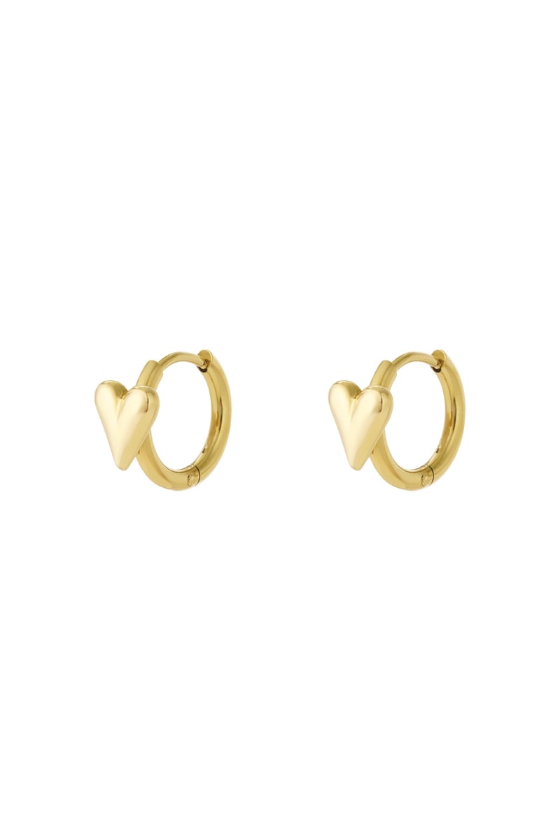 Hoop with mini heart earrings