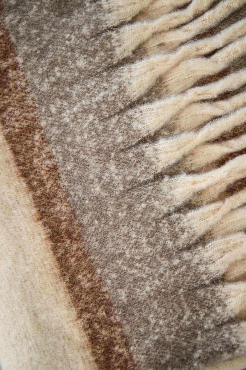 Basic autumn scarf
